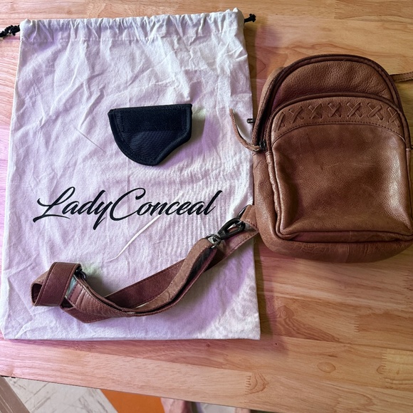 Lady Conceal ( hand gun concealment bag ) - Picture 1 of 7